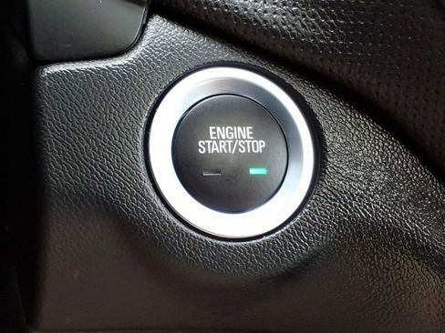 Used 2023 Chevrolet Equinox Premier AWD/4WD image 25