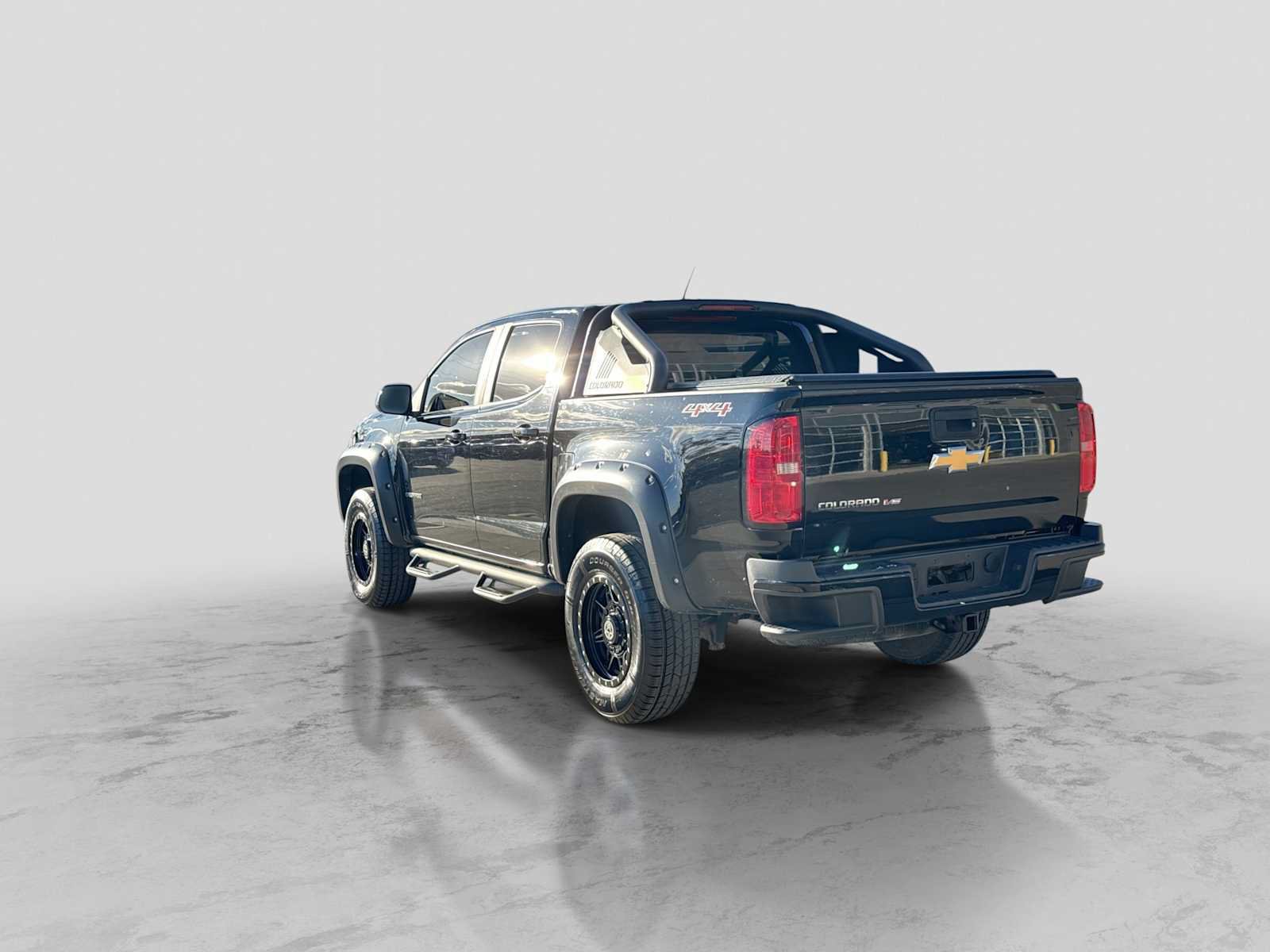 Used 2019 Chevrolet Colorado W/T w/ WT Convenience Package AWD/4WD image 4