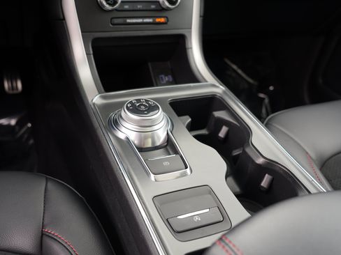 Used 2024 Ford Edge ST-Line AWD/4WD image 26