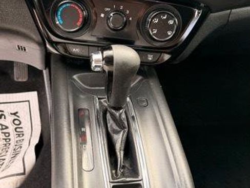 Used 2017 Honda HR-V LX image 13