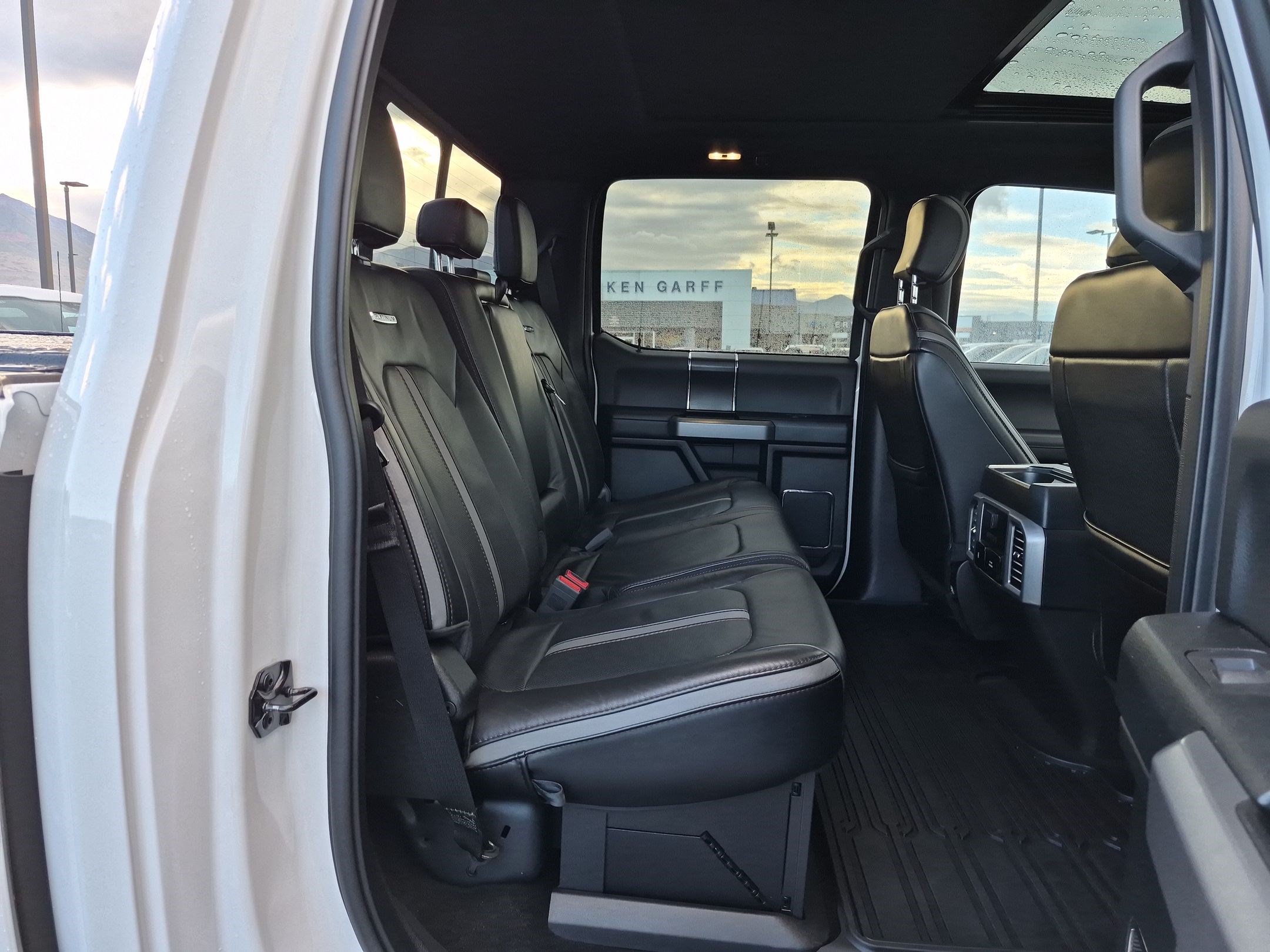 Used 2019 Ford F350 Platinum w/ Platinum Ultimate Package AWD/4WD image 33