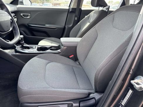 Certified 2025 Kia K4 FWD image 18