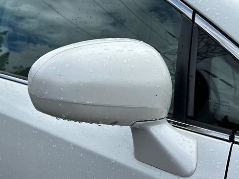 Used 2009 Toyota Venza AWD image 13