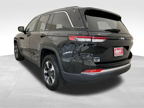 Used 2024 Jeep Grand Cherokee Limited 4xe AWD/4WD image 3