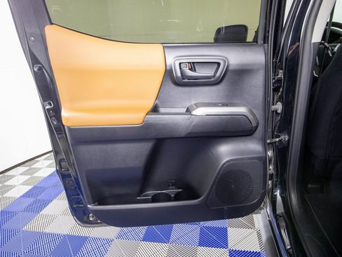 Used 2020 Toyota Tacoma SR5 image 14