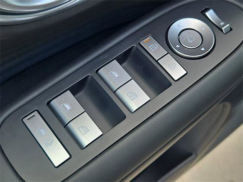 New 2026 Hyundai Ioniq 9 SEL image 19