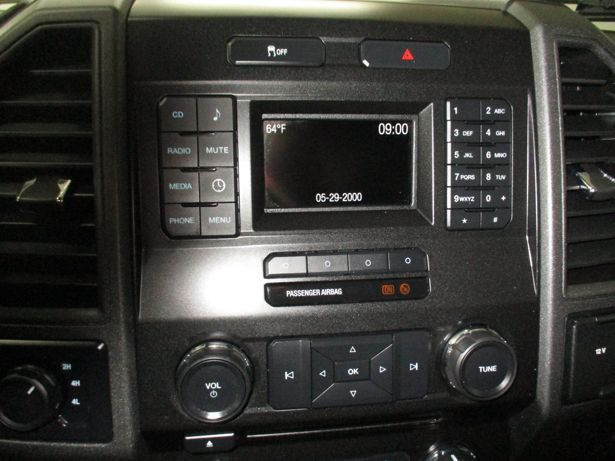 Used 2017 Ford F250 XL w/ Power Equipment Group AWD/4WD image 27