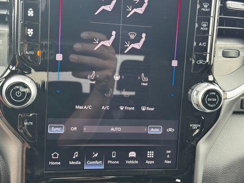 New 2026 RAM 1500 Big Horn AWD/4WD image 30