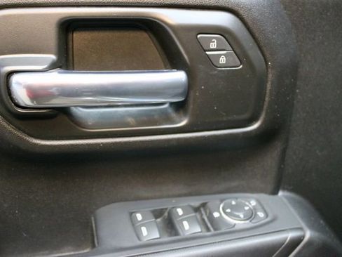Used 2025 GMC Sierra 1500 Pro w/ Graphite Edition AWD/4WD image 11