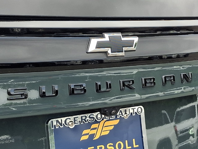Used 2026 Chevrolet Suburban RST AWD/4WD image 32
