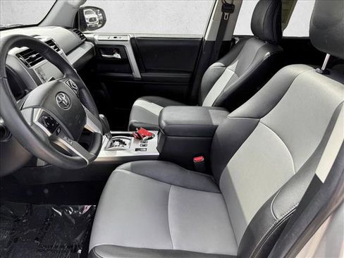Used 2022 Toyota 4Runner SR5 Premium w/ Moonroof Package RWD image 10