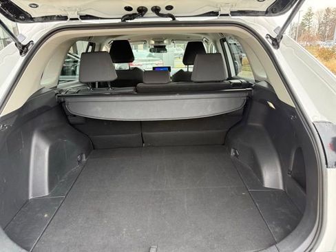 Used 2025 Toyota RAV4 XLE image 27