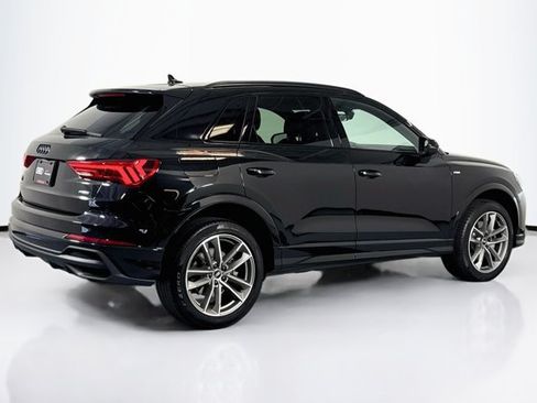 Used 2025 Audi Q3 2.0T Premium w/ Black Optic Sport Package AWD/4WD image 5
