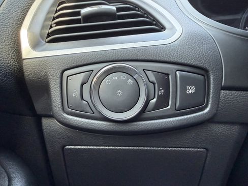 Used 2024 Ford Edge SEL image 19