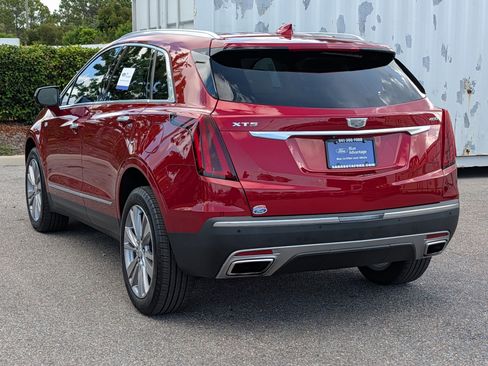 Used 2024 Cadillac XT5 Premium Luxury w/ LPO, Floor Liner Package FWD image 6