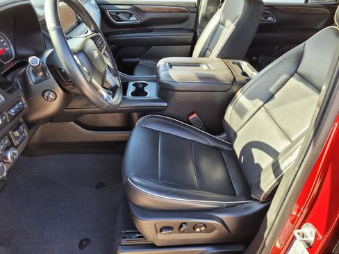 Used 2021 Chevrolet Tahoe Premier w/ Premium Package image 26