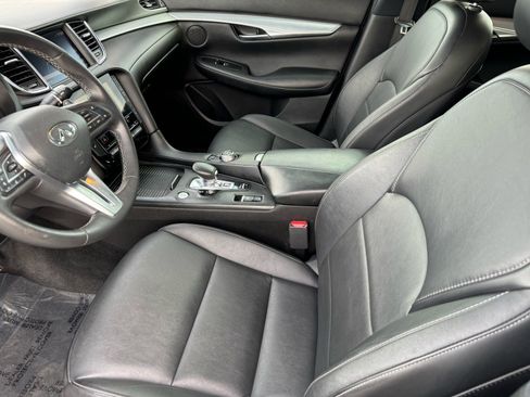 Used 2020 INFINITI QX50 Essential w/ Edition 30 Package image 18