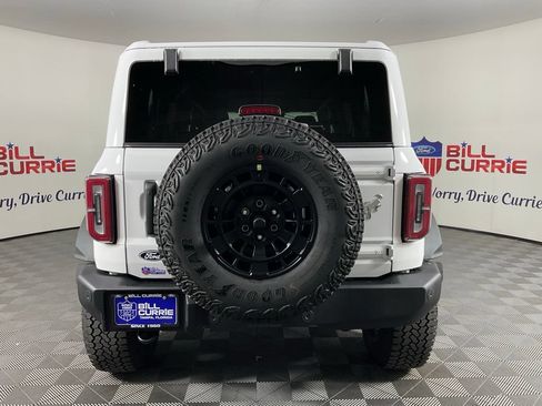 New 2026 Ford Bronco Outer Banks w/ Sasquatch Package AWD/4WD image 4