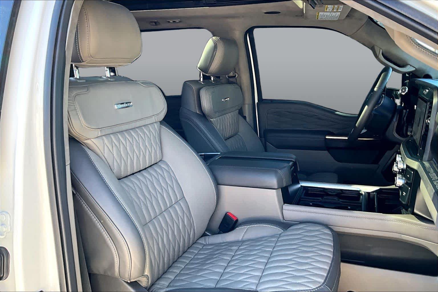 Used 2026 Ford F250 Platinum w/ Platinum Plus Package AWD/4WD image 9