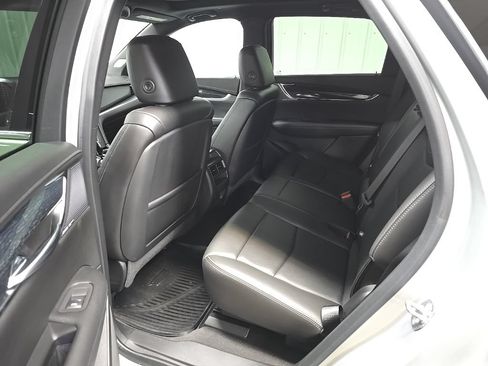 Used 2020 Cadillac XT5 Premium Luxury AWD/4WD image 31