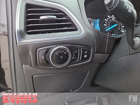 Used 2024 Ford Edge Titanium AWD/4WD image 17