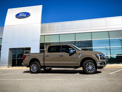 New 2025 Ford F150 Lariat w/ Equipment Group 501A Mid image 2