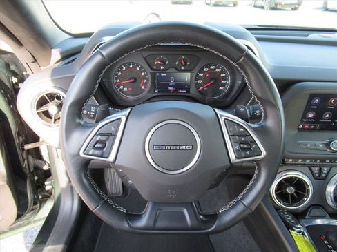 Used 2020 Chevrolet Camaro LT w/ RS Package image 15