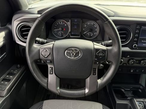 Certified 2020 Toyota Tacoma TRD Off-Road image 14