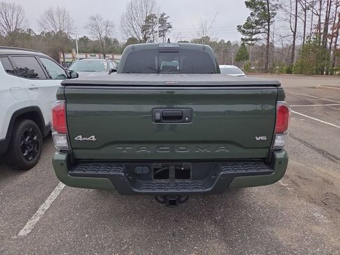 Used 2021 Toyota Tacoma Limited image 4