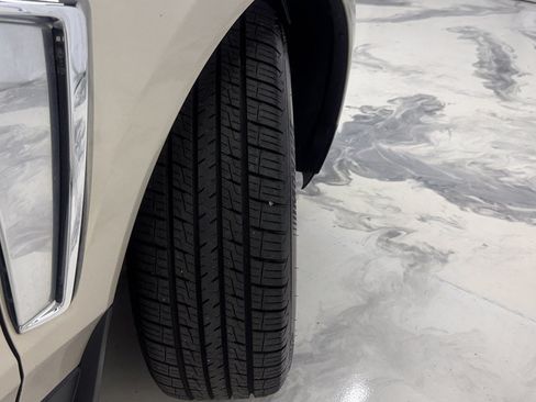 Used 2015 Cadillac SRX Performance w/ Driver Awareness Package AWD/4WD image 11