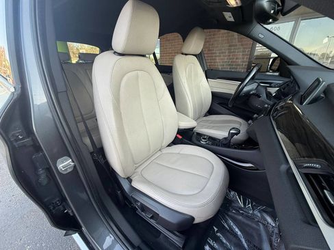 Used 2016 BMW X1 xDrive28i image 17