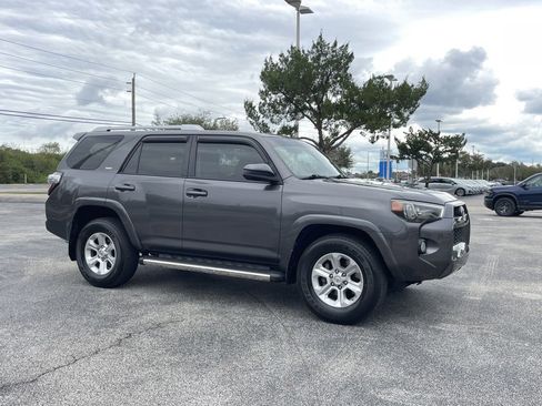 Used 2015 Toyota 4Runner Limited image 2