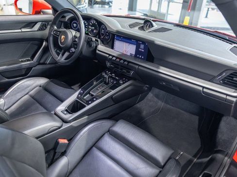 Used 2020 Porsche 911 Carrera S image 33