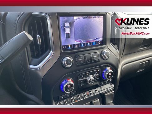 Used 2022 GMC Sierra 3500 Denali w/ Technology Package image 23