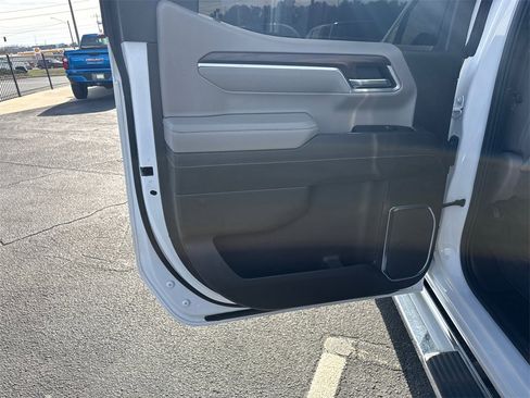 Used 2023 GMC Sierra 1500 SLT w/ SLT Premium Package image 22