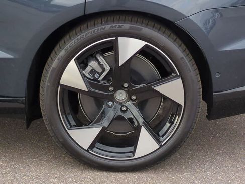 New 2025 Volvo EX90 Ultra w/ Protection Package Premier image 13