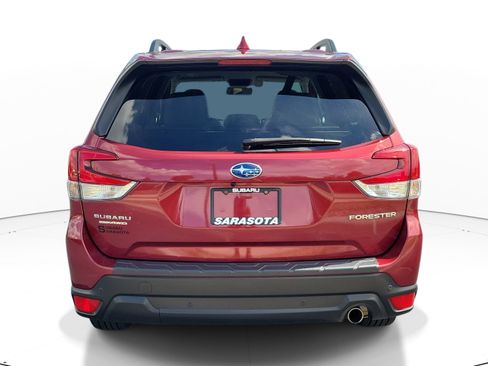 Certified 2021 Subaru Forester Limited AWD/4WD image 5