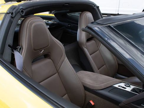 Used 2016 Chevrolet Corvette Stingray Coupe w/ 3LT Preferred Equipment Group RWD image 9
