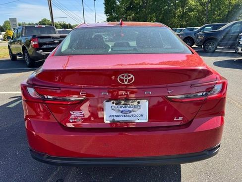 Used 2025 Toyota Camry LE FWD image 7