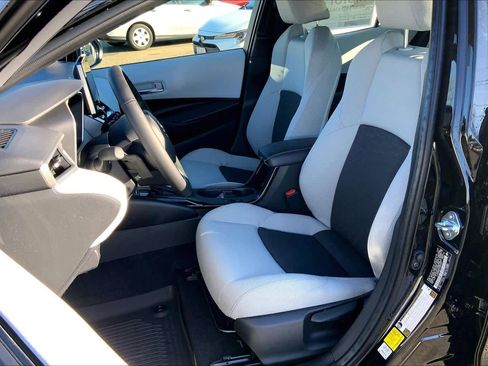 New 2026 Toyota Corolla SE FWD image 9