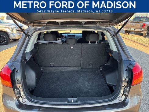 Used 2017 Mitsubishi Outlander Sport ES image 32