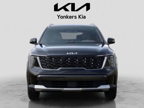 Used 2025 Kia Sorento S AWD/4WD image 2