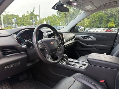 Used 2019 Chevrolet Traverse LT FWD image 15