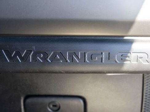 Used 2023 Jeep Wrangler Unlimited Sport AWD/4WD image 32