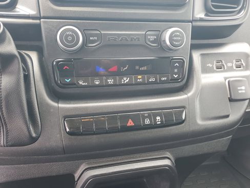 Used 2022 RAM ProMaster 2500 w/ Convenience Group image 26