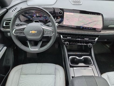 New 2026 Chevrolet Traverse High Country w/ LPO, Floor Liner Package image 4