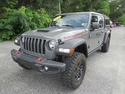 Used 2021 Jeep Gladiator Mojave w/ Trailer Tow Package AWD/4WD image 3