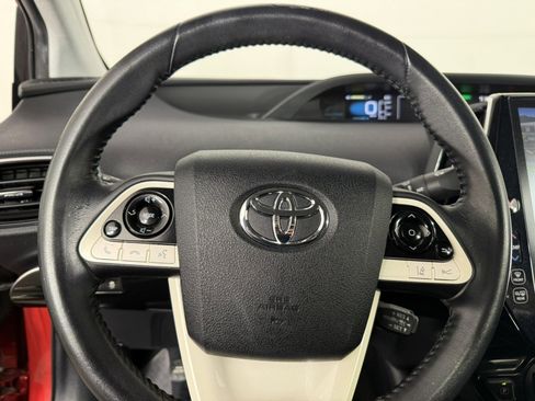 Used 2018 Toyota Prius Prime Premium image 21