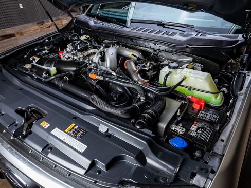 Used 2026 Ford F450 King Ranch w/ Chrome Package image 39