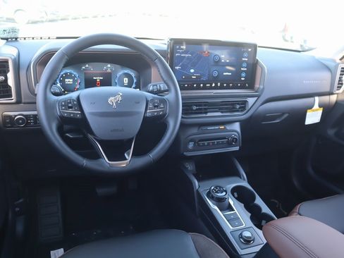 New 2025 Ford Bronco Sport Outer Banks w/ Outer Banks Tech Package+ image 2